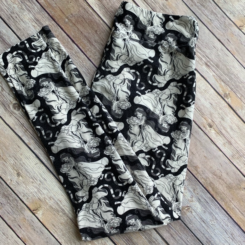 LulaRoe - Disney Princess OS Legging.